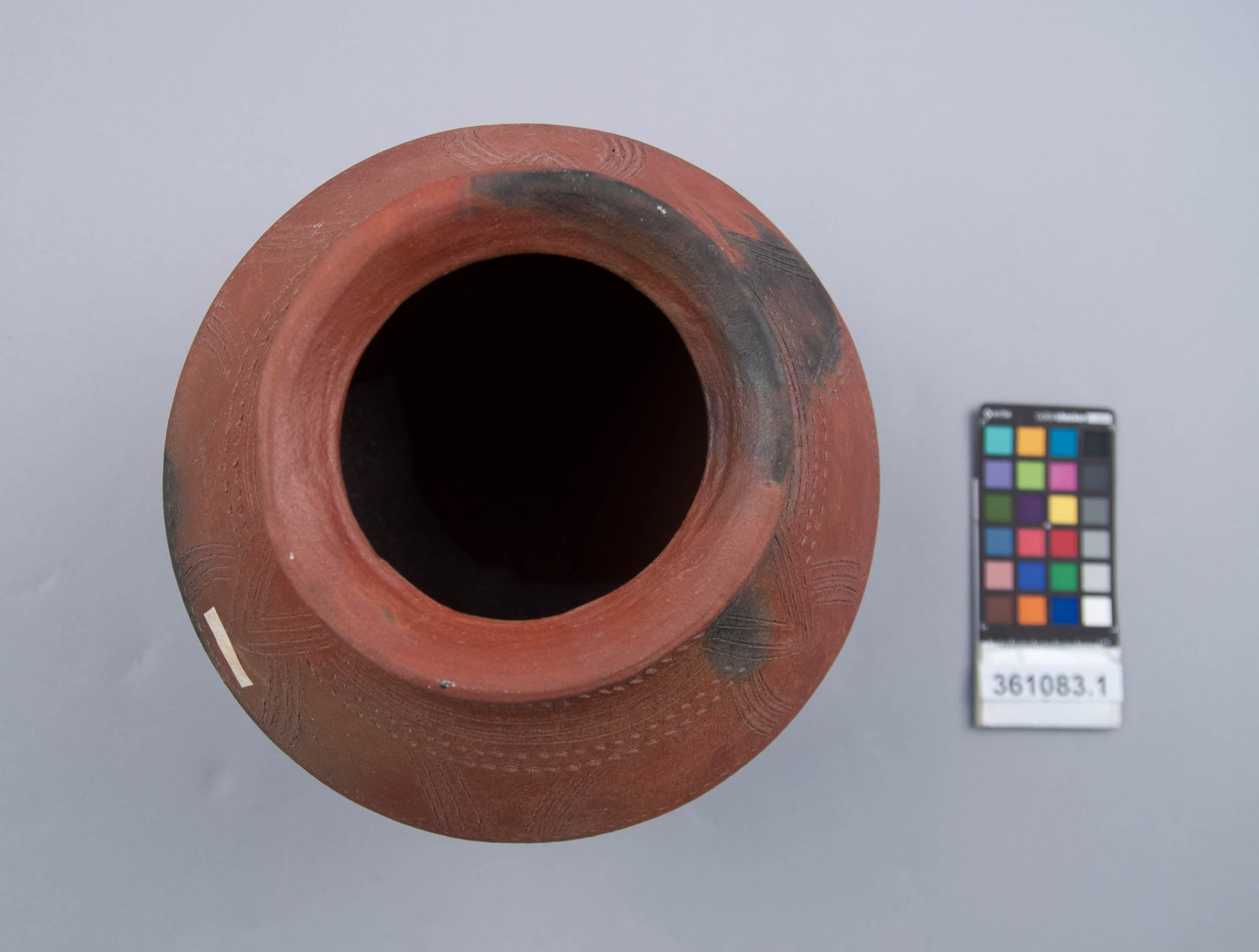 361083.1 clay (ceramic) vessel; pot