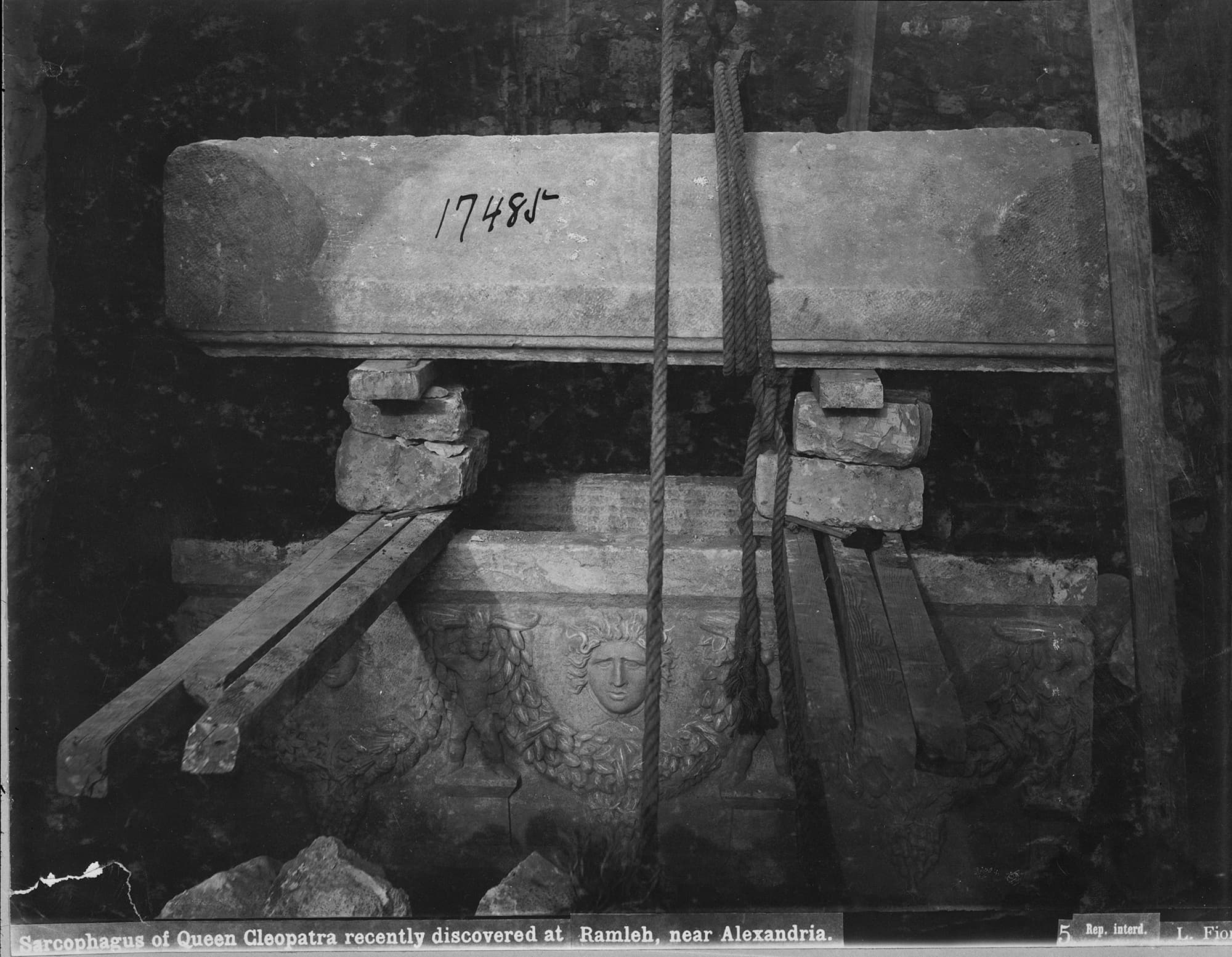 31842 sarcophagus excavation
